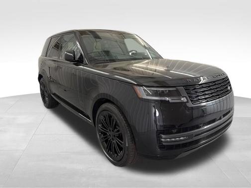 Santorini Black Metallic 2026 Land Rover Range Rover SE