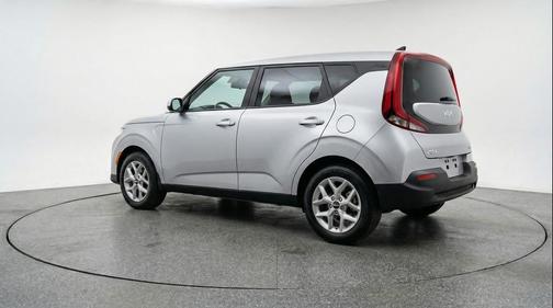 Steel Gray 2025 Kia Soul LX