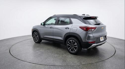 Sterling Gray Metallic 2025 Chevrolet Trailblazer LT