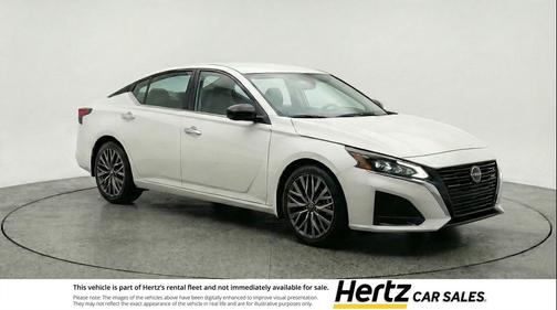 Glacier White 2025 Nissan Altima SV FWD