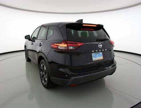 Super Black 2025 Nissan Rogue SV