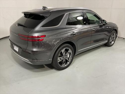 2025 Genesis Electrified GV70 Advanced AWD