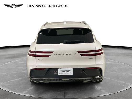 2026 Genesis GV70 2.5T Advanced