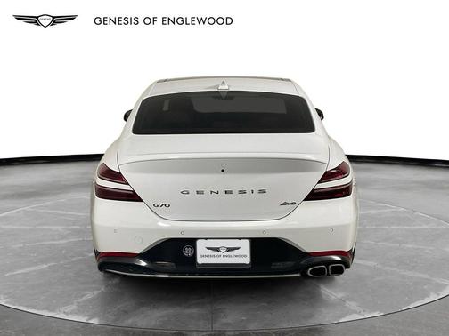 2022 Genesis G70 2.0T AWD