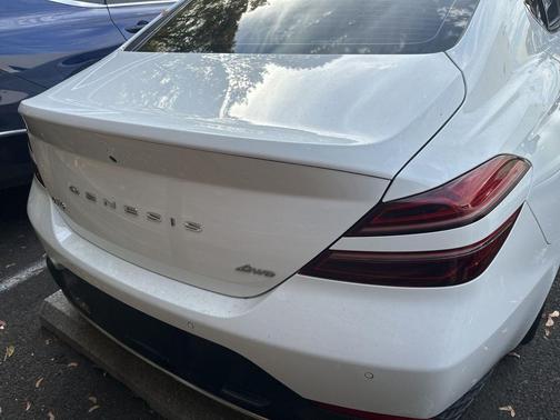 2022 Genesis G70 2.0T AWD