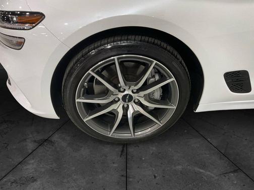 2025 Genesis G70 2.5T AWD