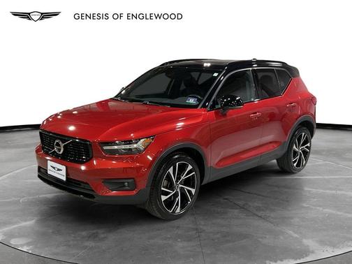 2019 Volvo XC40 T5 R-Design