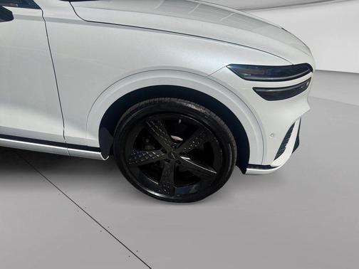 Uyuni White 2025 Genesis GV70 3.5T AWD Sport