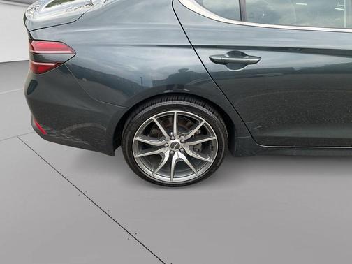 Hallasan Green 2023 Genesis G70 2.0T AWD