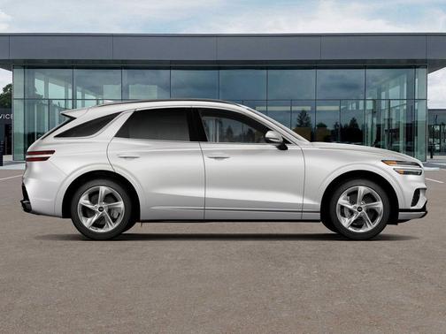 Uyuni White 2026 Genesis GV70 2.5T