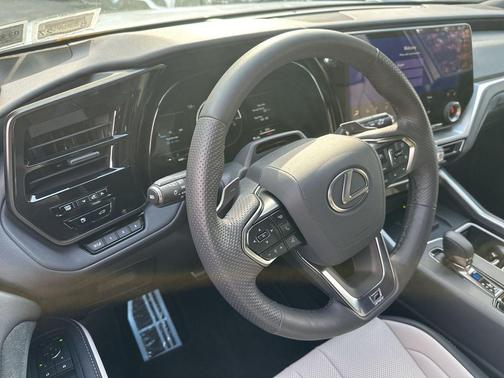 2025 Lexus TX 500h F SPORT Premium