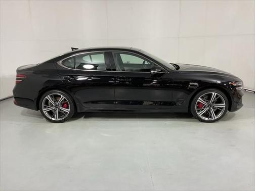 2025 Genesis G70 2.5T AWD