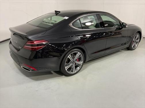 2025 Genesis G70 2.5T AWD