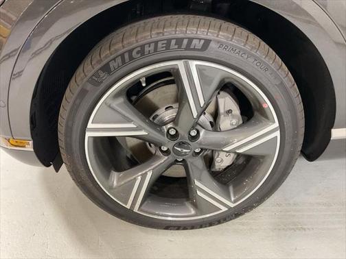 2025 Genesis GV80 2.5T