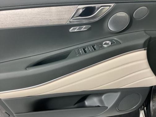 2025 Genesis GV80 2.5T