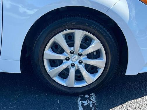 White 2024 Toyota Corolla Hybrid LE