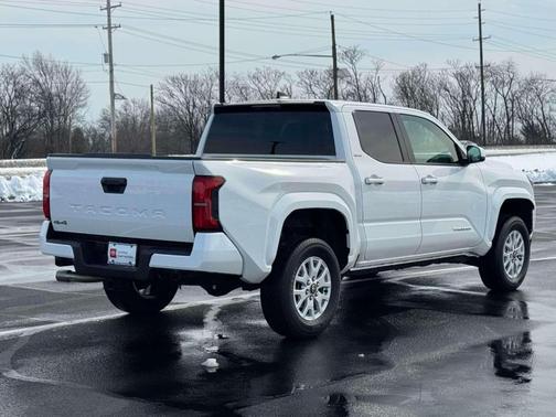 2024 Toyota Tacoma SR5