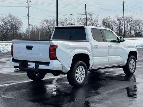 2024 Toyota Tacoma SR5