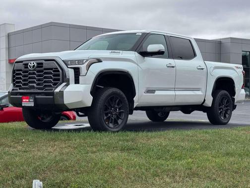 2025 Toyota Tundra Hybrid Platinum