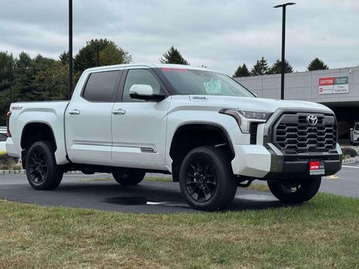 2025 Toyota Tundra Hybrid Platinum