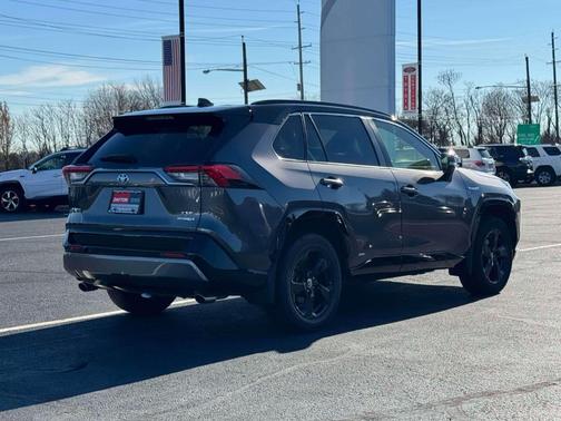 2020 Toyota RAV4 Hybrid XSE