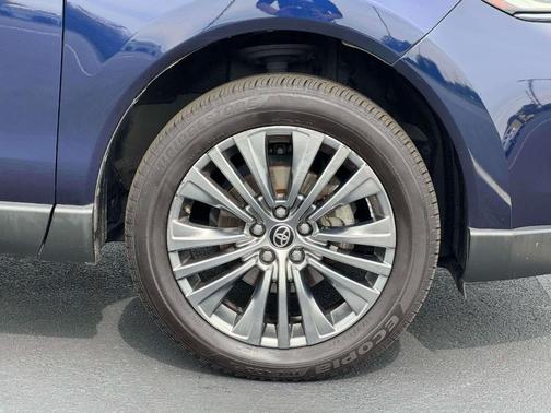 2021 Toyota Venza XLE