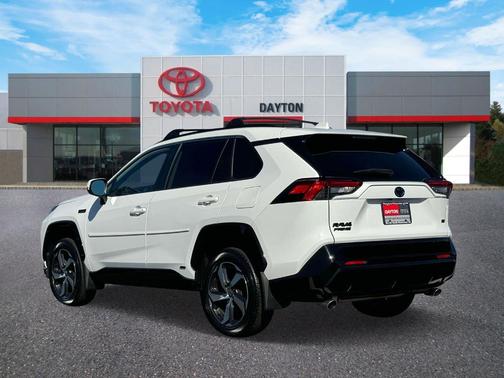 2022 Toyota RAV4 Prime SE