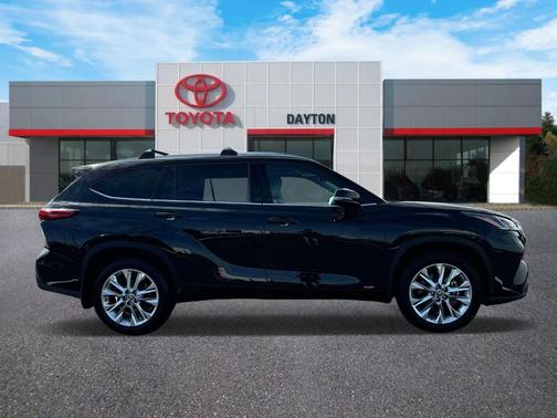 2022 Toyota Highlander Hybrid Limited