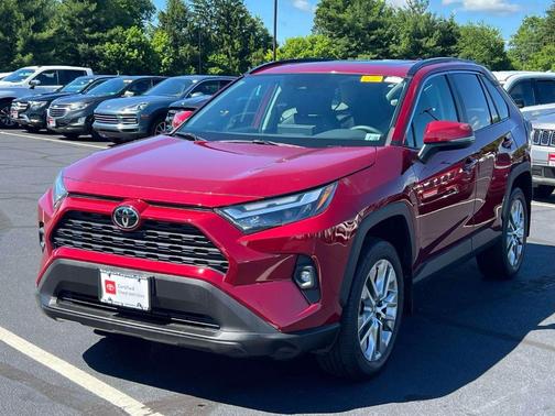 Pearl 2023 Toyota RAV4 XLE Premium