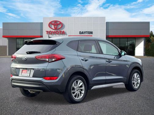 2017 Hyundai TUCSON SE