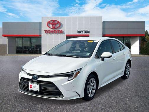 Ice 2025 Toyota Corolla Hybrid LE