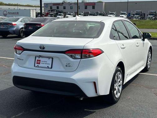 Ice 2025 Toyota Corolla Hybrid LE