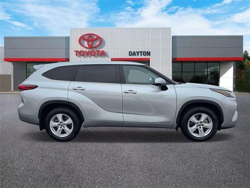 2023 Toyota Highlander LE