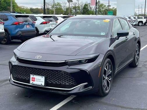 Magnetic Gray Metallic 2023 Toyota Crown XLE
