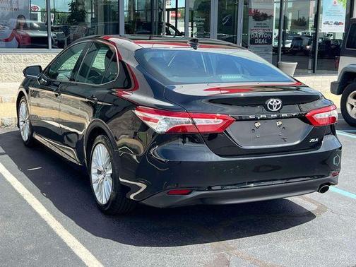 Midnight Black Metallic 2019 Toyota Camry XLE