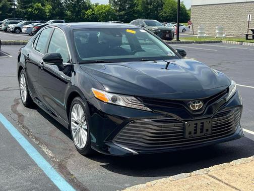 Midnight Black Metallic 2019 Toyota Camry XLE