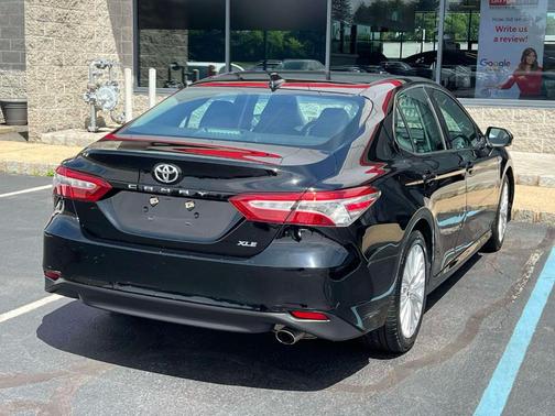Midnight Black Metallic 2019 Toyota Camry XLE