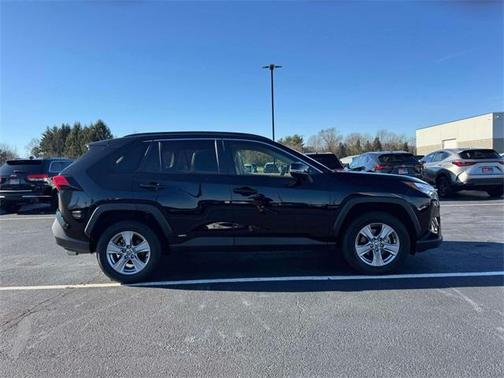 2023 Toyota RAV4 Hybrid LE