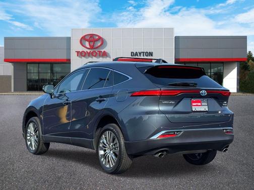 2022 Toyota Venza XLE