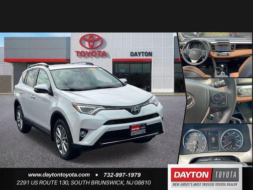 Blizzard Pearl 2017 Toyota RAV4 Limited