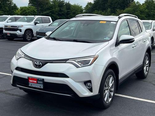 Blizzard Pearl 2017 Toyota RAV4 Limited