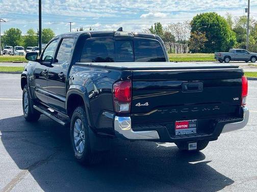 Midnight Black Metallic 2019 Toyota Tacoma SR5