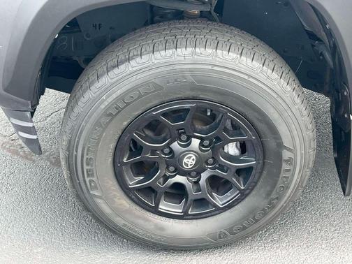 Magnetic Gray Metallic 2023 Toyota Tacoma SR5