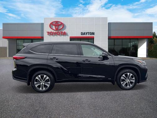 2021 Toyota Highlander Hybrid XLE