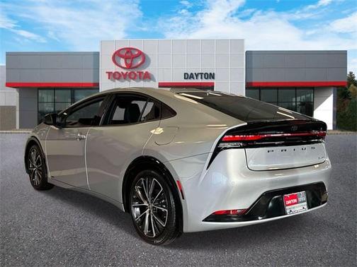 2025 Toyota Prius XLE
