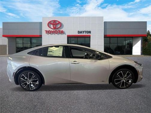 2025 Toyota Prius XLE