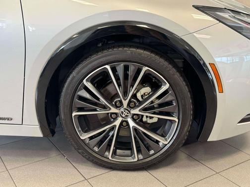 2025 Toyota Prius XLE