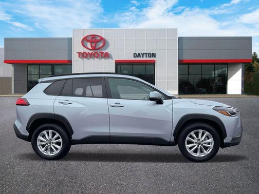 2023 Toyota Corolla Cross LE