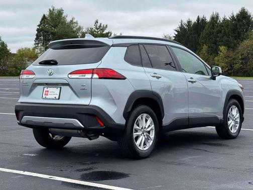 2023 Toyota Corolla Cross LE