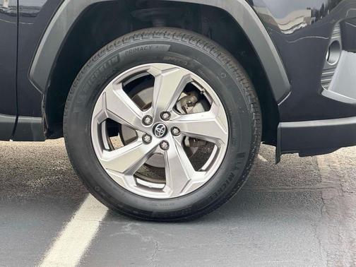 2019 Toyota RAV4 Hybrid Limited